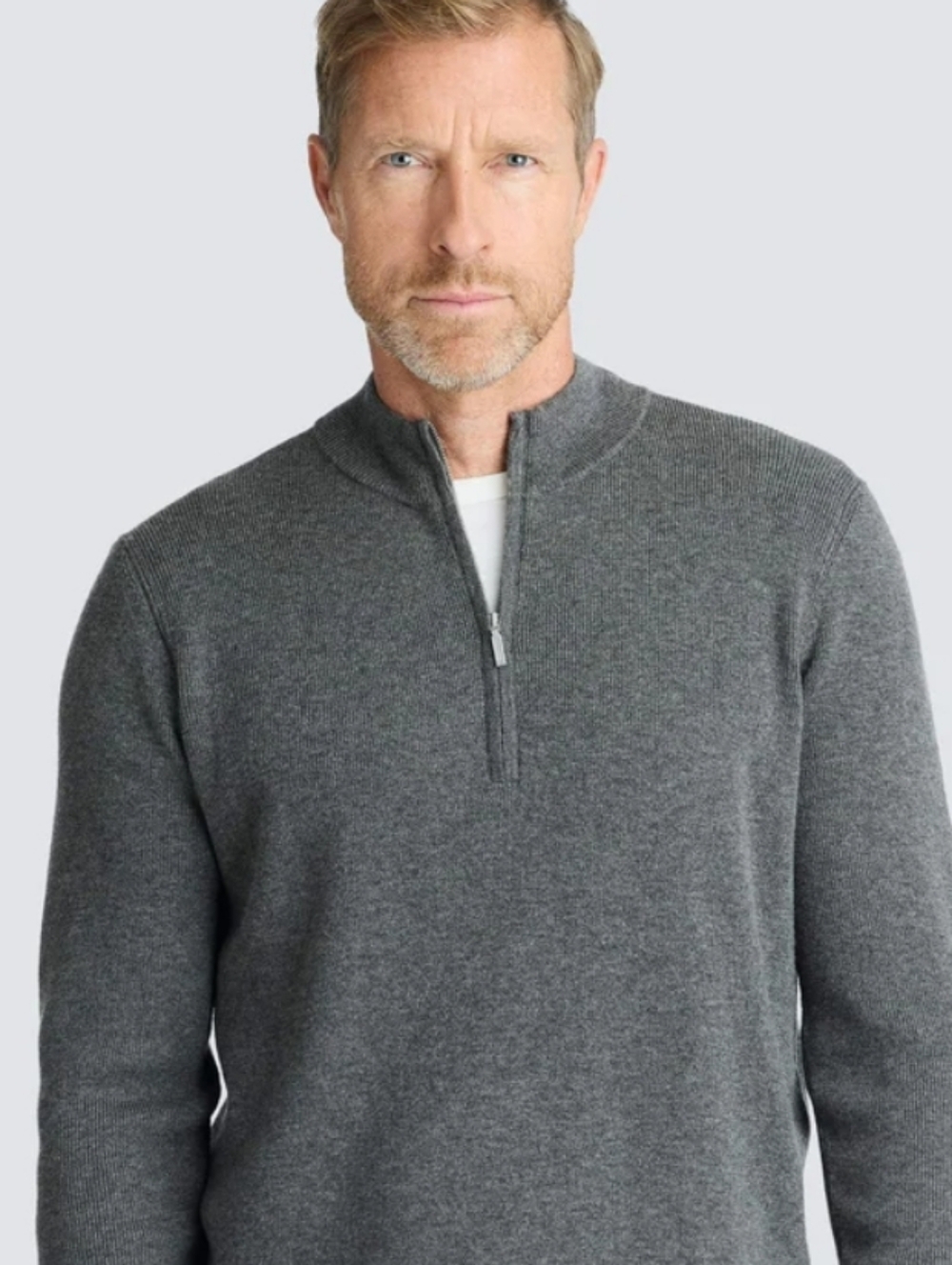 Unbound Merino Medium Charcoal Men's Quarter Zip-Up Sweater